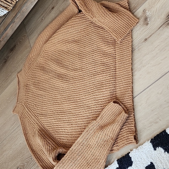 Cozy Camel Knit Sweater, womens medium - Picture 4 of 5